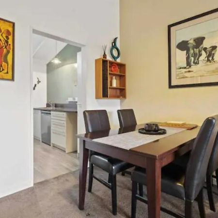 Fantastic Views, Close To Town 2 Bedroom Apartment كوينستاون المظهر الخارجي الصورة